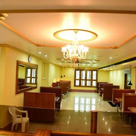 Hotel Chembiyan Pudukkottai Ngoại thất bức ảnh