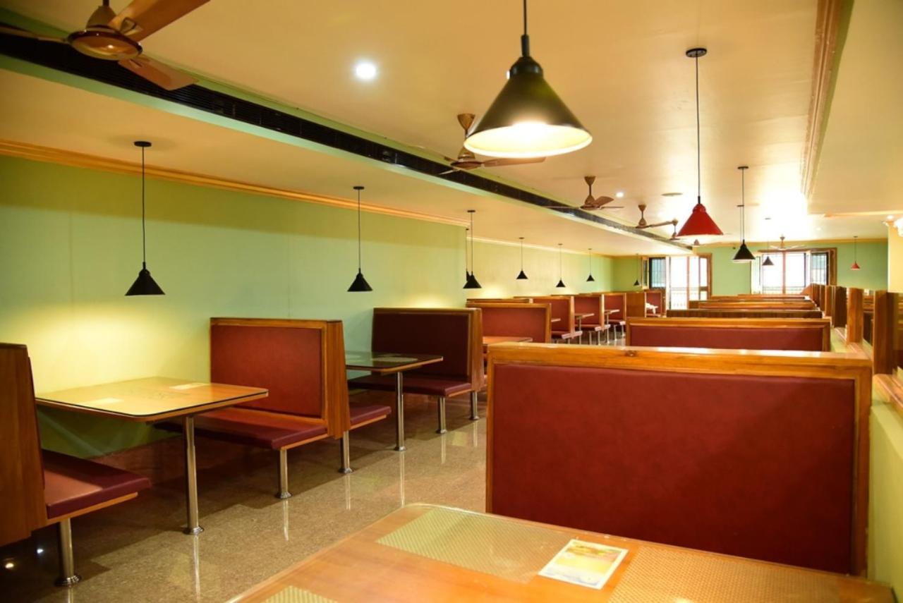 Hotel Chembiyan Pudukkottai Ngoại thất bức ảnh
