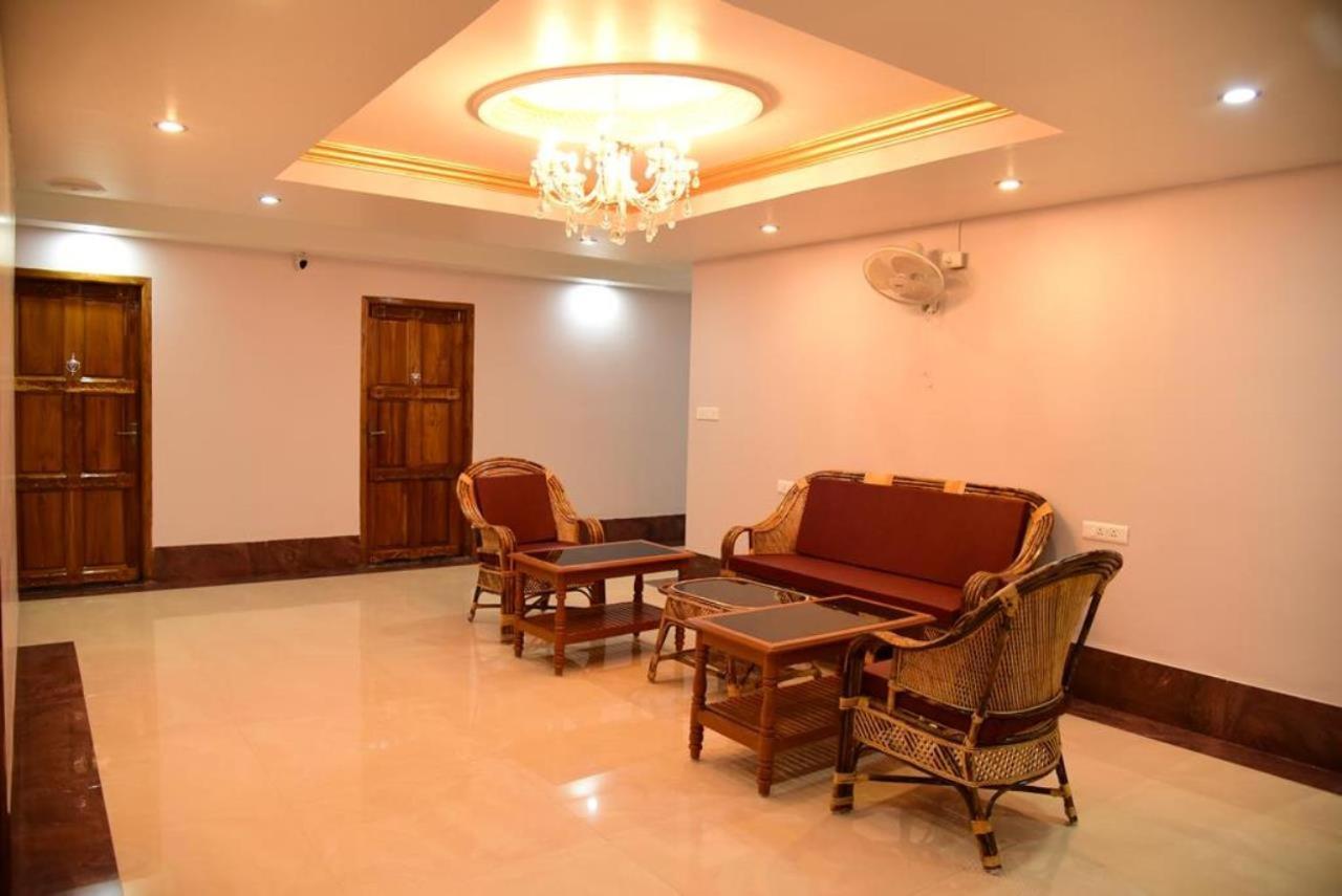 Hotel Chembiyan Pudukkottai Ngoại thất bức ảnh